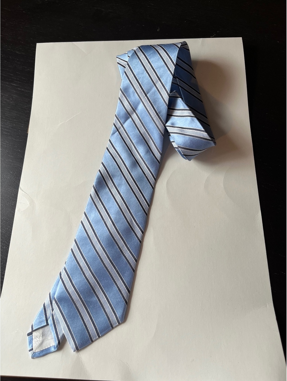 Brooks Brothers 346 silk blue striped neck tie